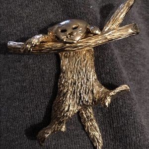 Vintage ultrcraft gold brooch. Cat on a limb.